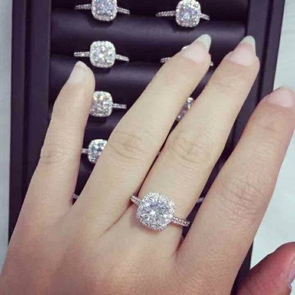 18k White Gold Diamond Cz Cushion Halo Ring - Picture 7 of 8